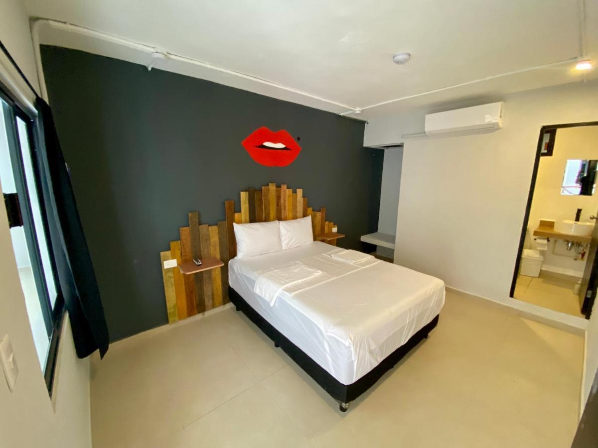Why Not Rooftop Party Hostel 普拉亚卡门 外观 照片