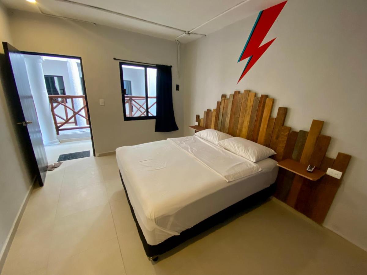 Why Not Rooftop Party Hostel 普拉亚卡门 外观 照片
