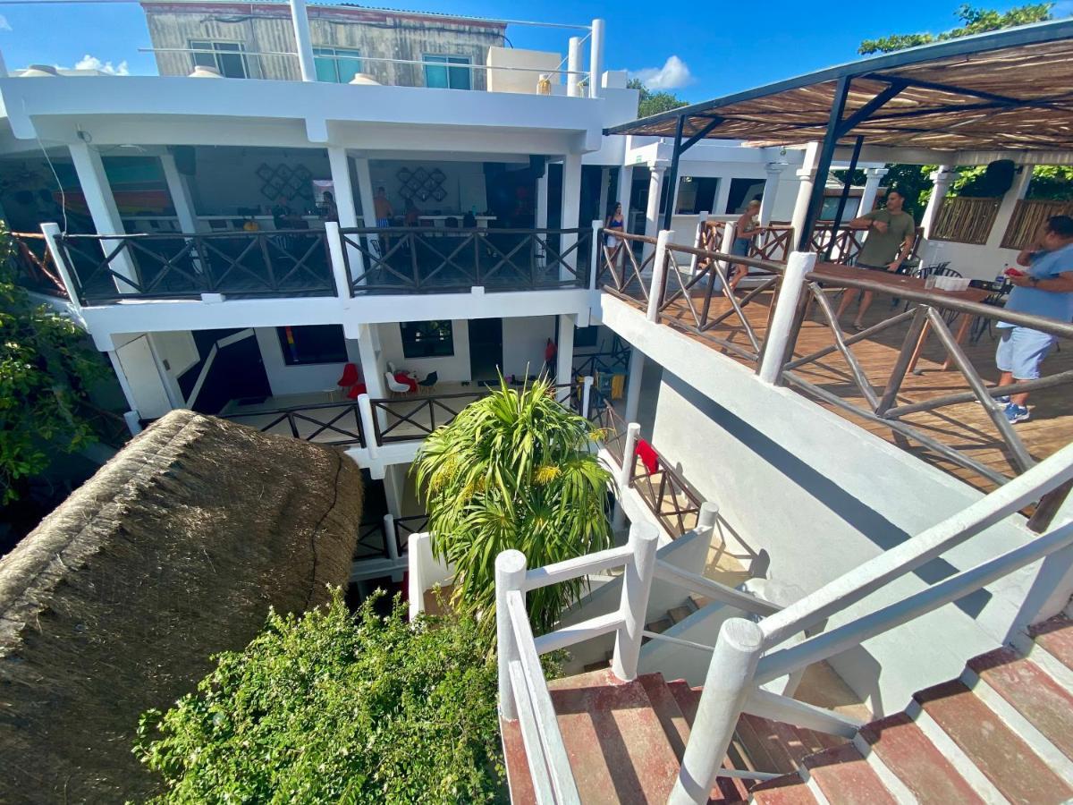 Why Not Rooftop Party Hostel 普拉亚卡门 外观 照片